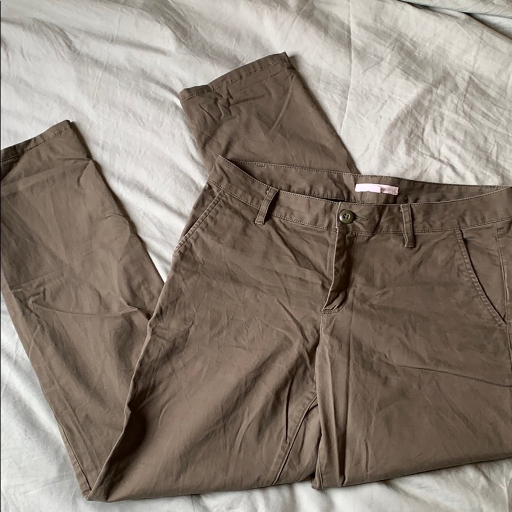 Dark green capris